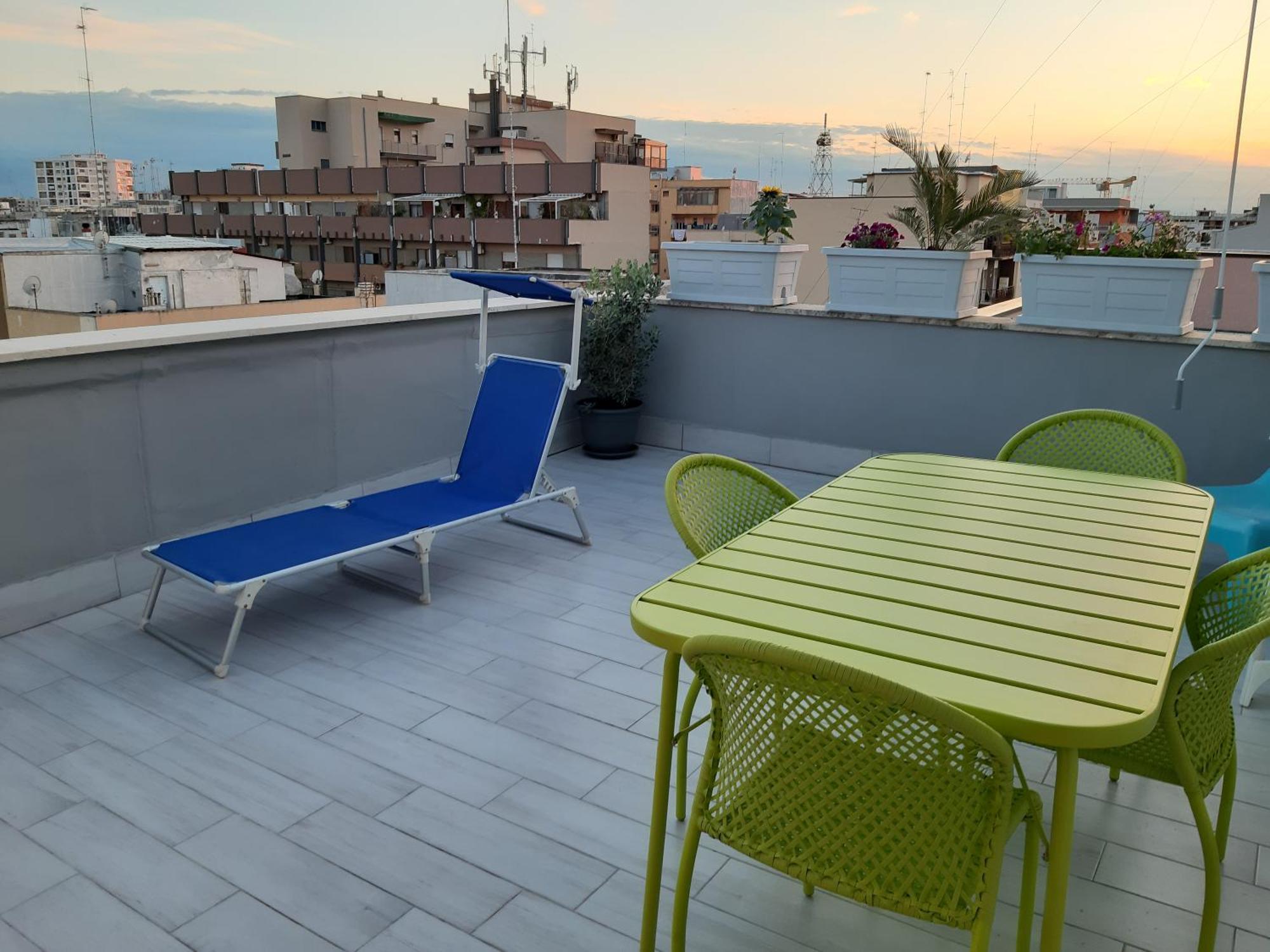 Appartamento Attico Con Terrazza A Bari Esterno foto